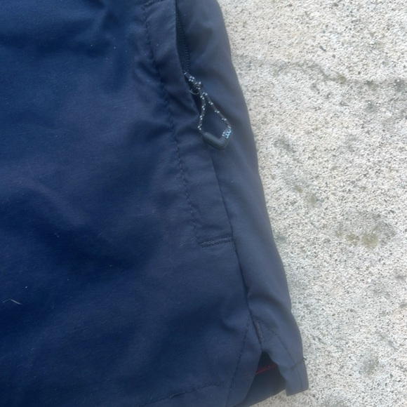 686 Everywhere Hybrid Black Shorts Men's Size L - Picture 5 of 9